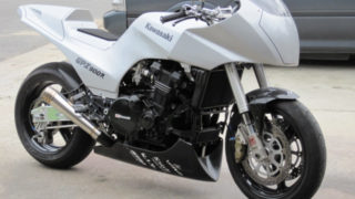 ル－バ－加工して塗装途中gpz900rフロントカウル ル－バ－